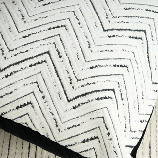 Set di Copricuscini Linee Grafiche