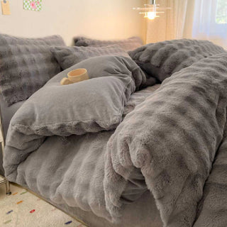 Set lenzuola in pelliccia sintetica di coniglio addensata Puffy Comfort